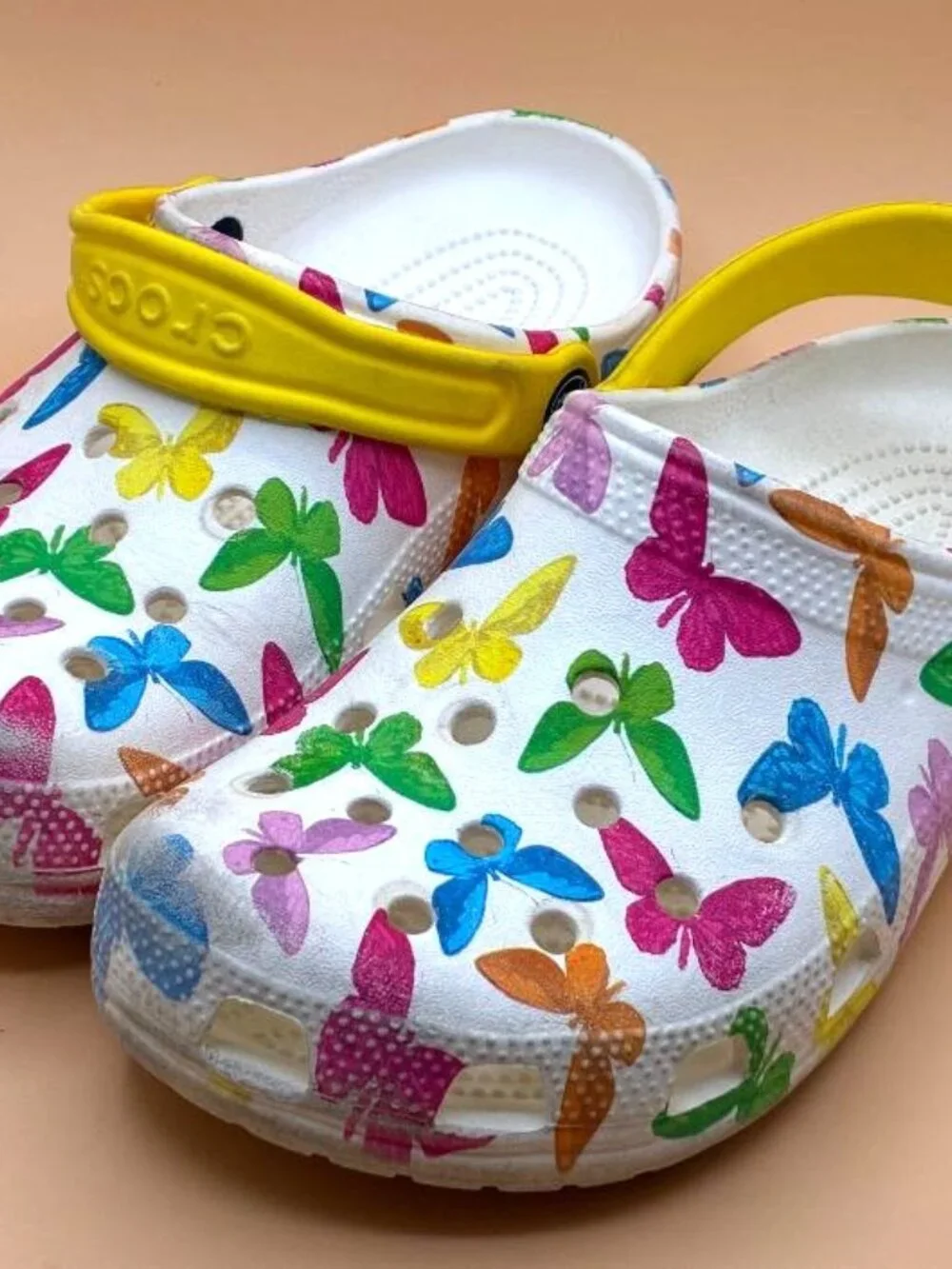 Crocs Classic Vacay Vibes Clog White Butterfly Print Kids Unisex sz J3 206351